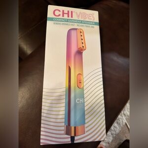 Chi Vibes Colorful compact Garment Steamer with travel bag